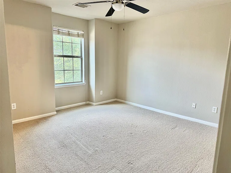 13107 Lawsons Creek Ln — Photo 10