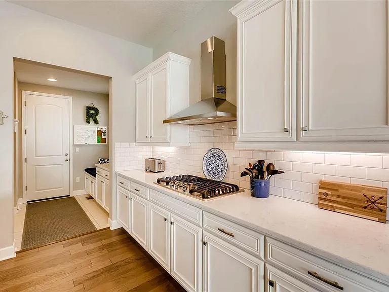 5942 S Jamestown Ct — Photo 4