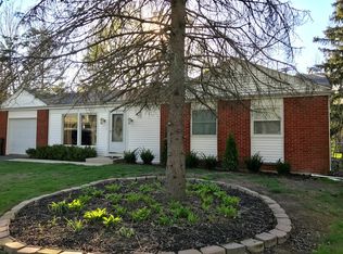 1700 Killarney Ln, Northbrook, IL 60062