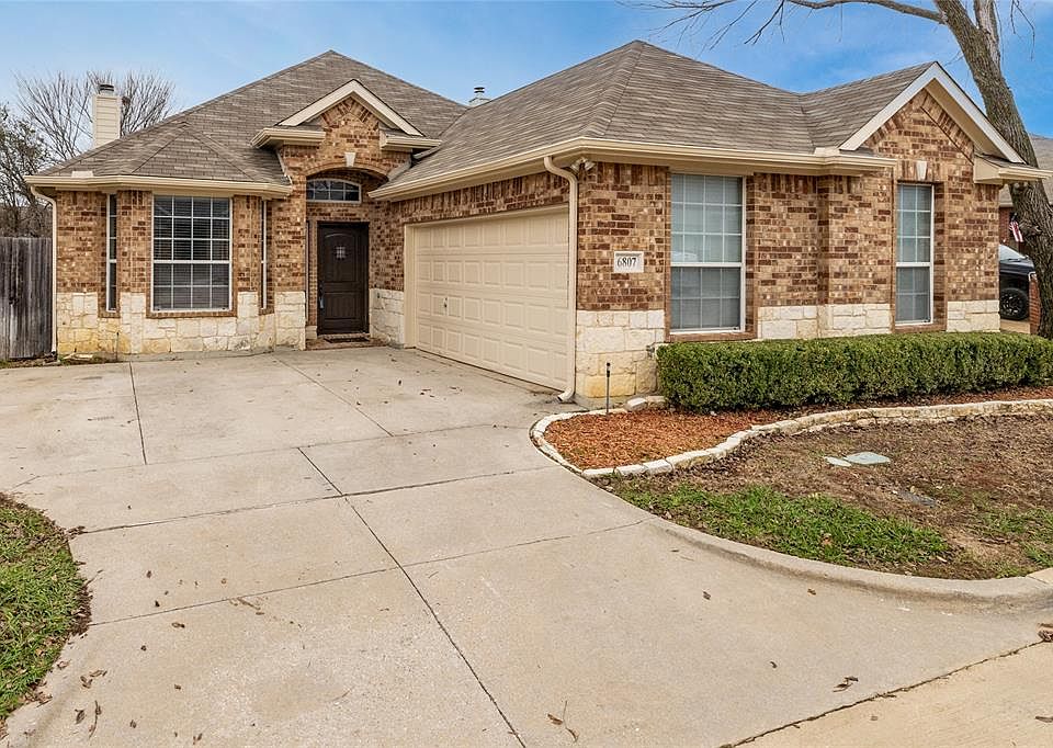 1st image of 6807 Shore Breeze Ct