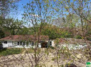 4301 2nd St, Sioux City, IA 51106
