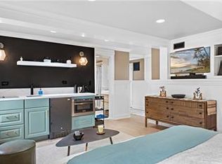 255 Nyes Pl, Laguna Beach, CA 92651