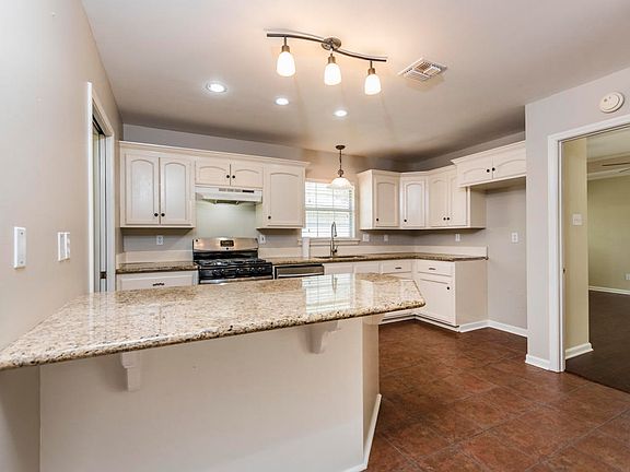 2nd image of 209 Sundown Dr