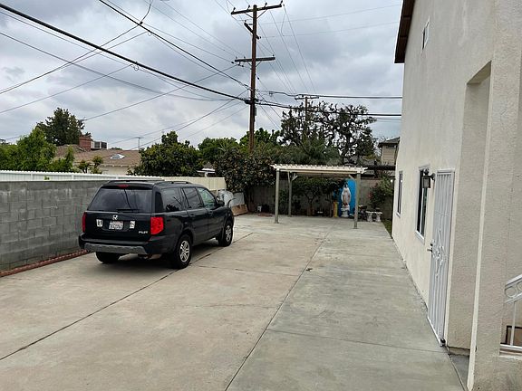 2nd image of 929 Abbot Ave #A