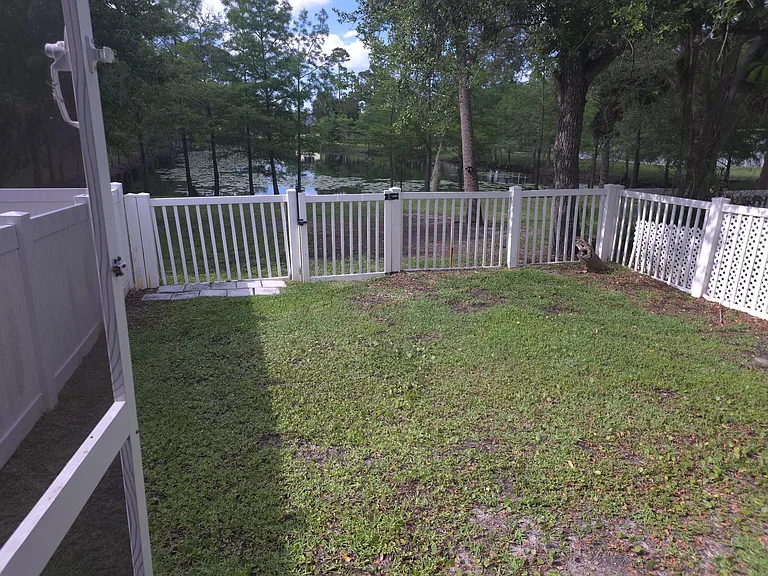 3810 Haley Ct #7 — Photo 32