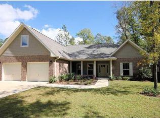 6015 Trestle St, Crestview, FL 32536