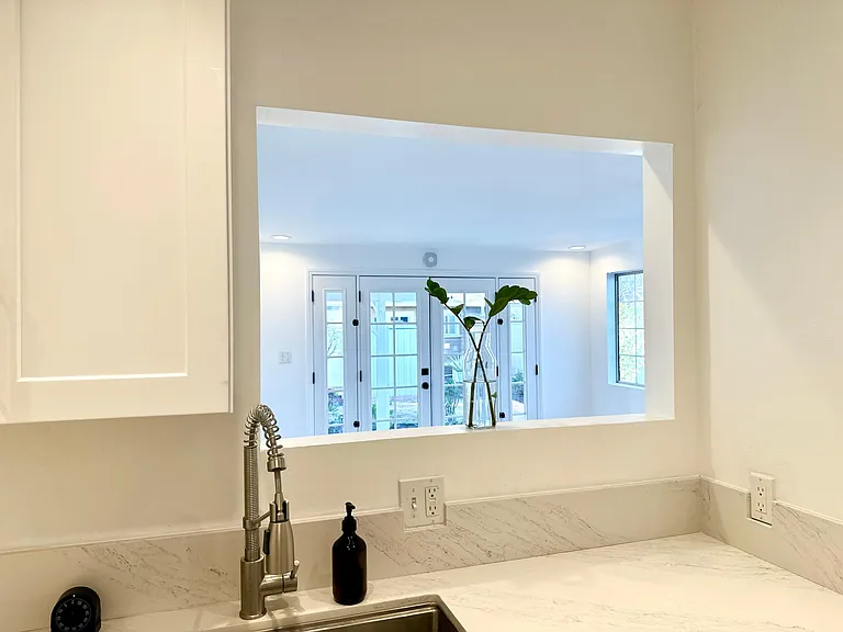 2133 N Buena Vista St — Photo 39