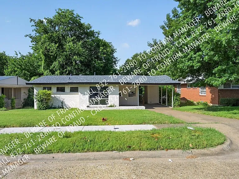 1214 Adelaide Dr — Photo 3