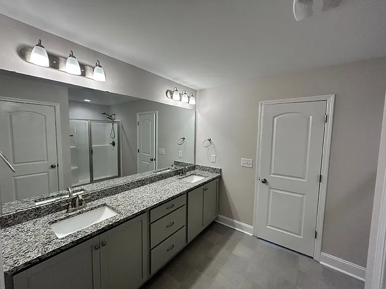 1210 Simpson St — Photo 13
