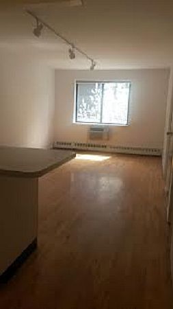 1st image of 289 E 4th St