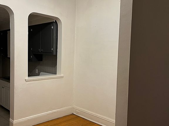 5th image of 104 Jefferson St #1L