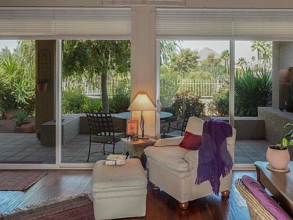 8100_Camelback_40_Den