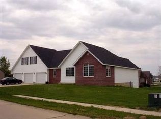1519 15th Ave, De Witt, IA 52742