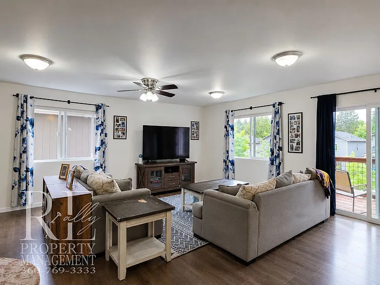 4250 SE Horsehead Way — Photo 3