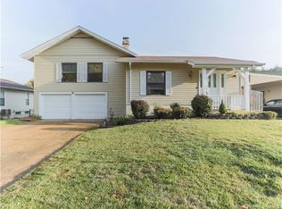 9 Michelle Ln, Saint Peters, MO