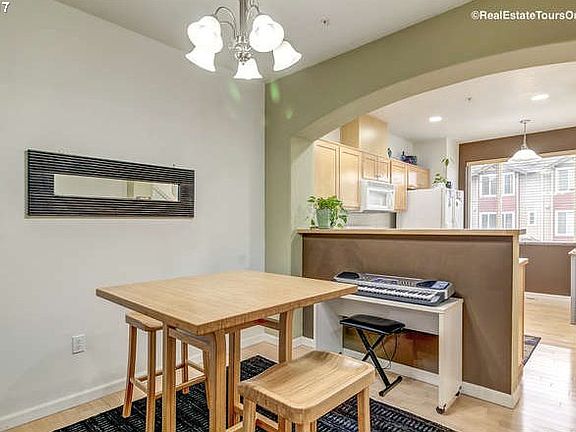 5th image of 15205 SW Warbler Way Unit 103