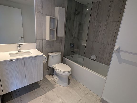 5th image of 195 Redpath Ave #2707