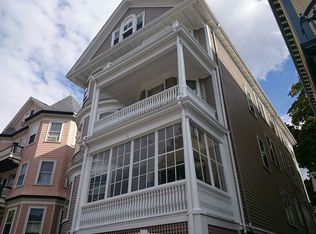 148 Walnut St, Brookline, MA 02445