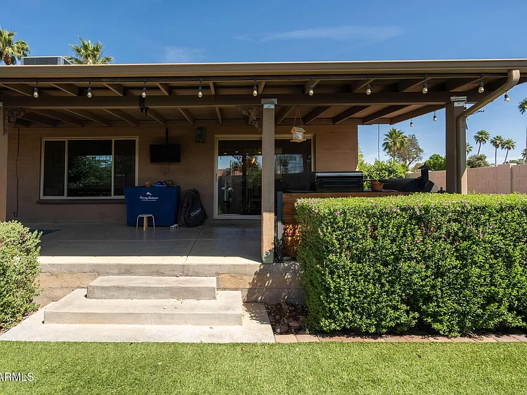 5161 E Beck Ln — Photo 16