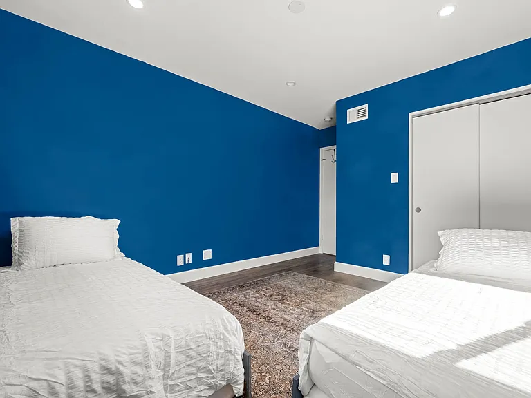 14034 Valerio St — Photo 13
