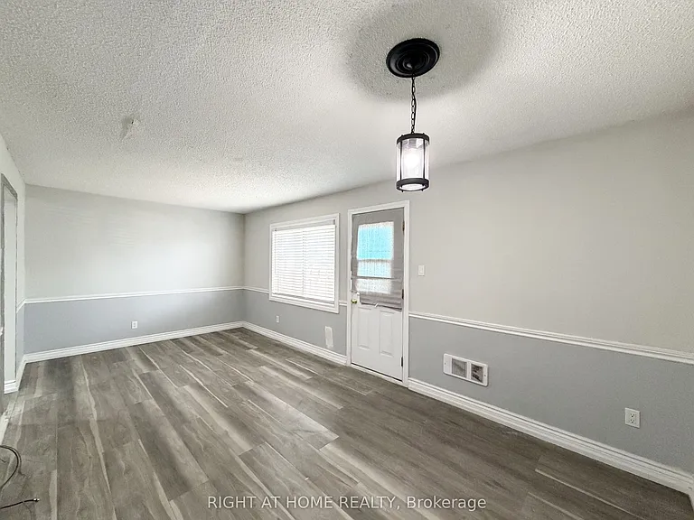 1010 Glen St #91 — Photo 7