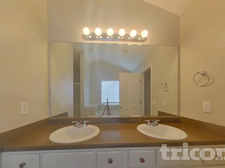 65 Stone Commons Way — Photo 13
