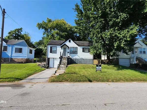 7164 Manette Dr, Saint Louis, MO 63136