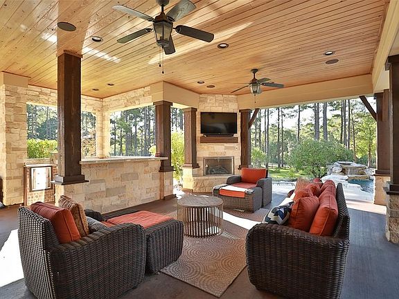 Incredible covered outdoor patio and outdoor kitchen