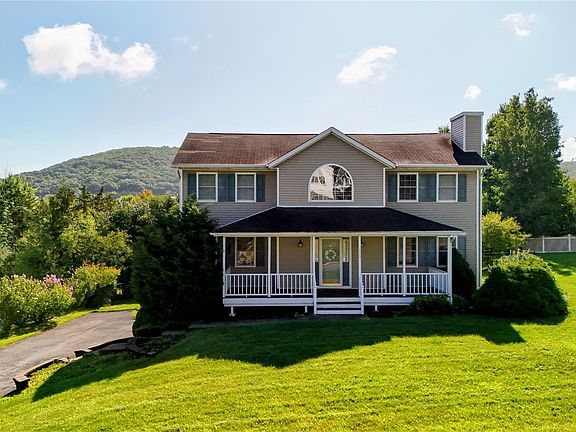 3rd image of 173 Creamery Pond Road