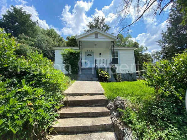 902 Pine St, Columbia, SC 29205