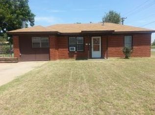 1409 E Oakhurst St, Altus, OK 73521