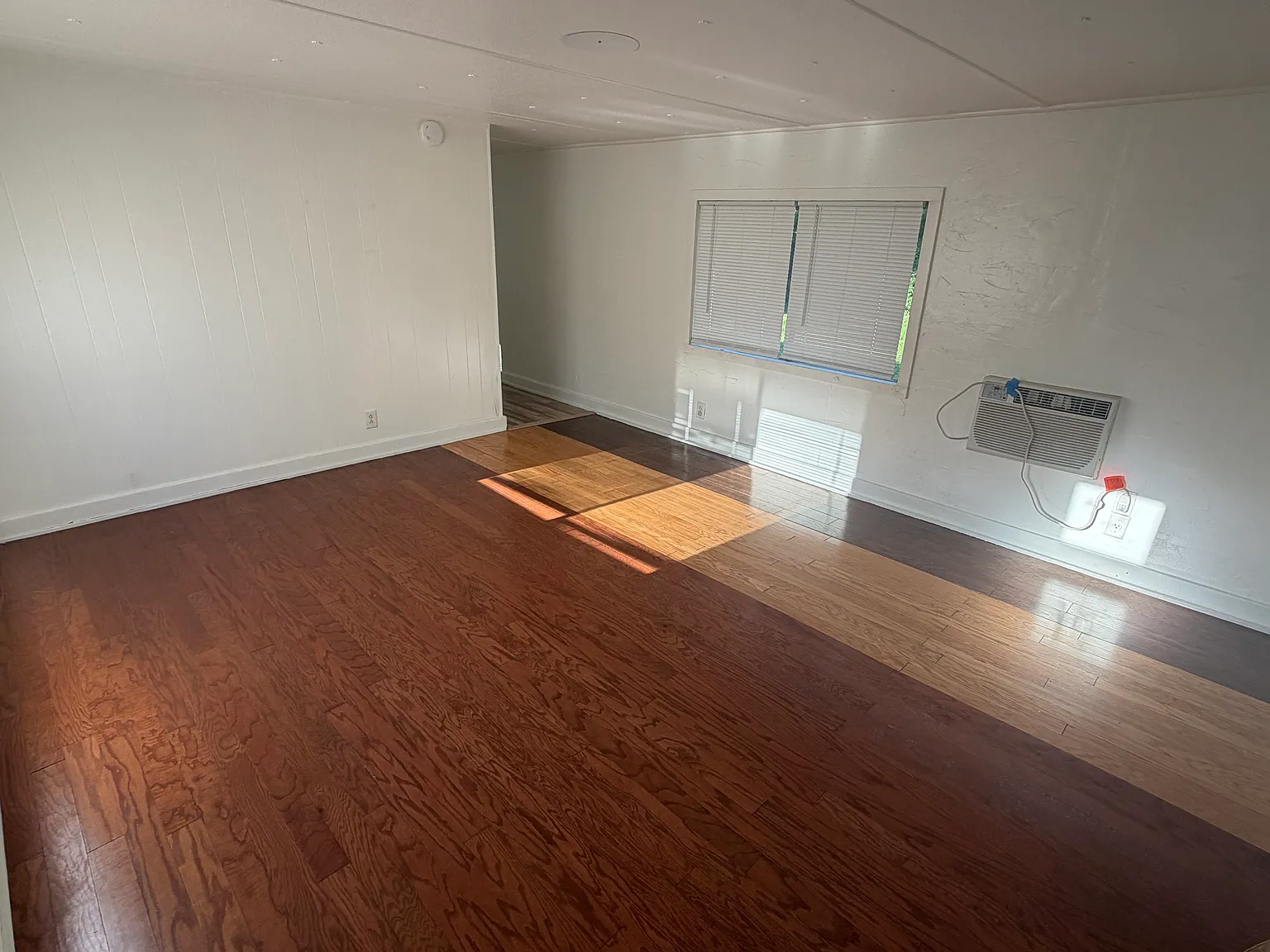 2 bed, 784 sqft, $1,000 — Photo 3