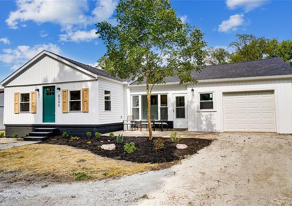 1st image of 8240 Selma Pike