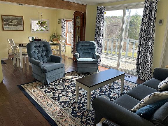 open concept LR/DR