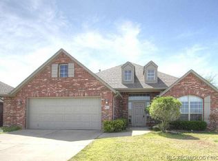 416 W 126th St, Jenks, OK 74037
