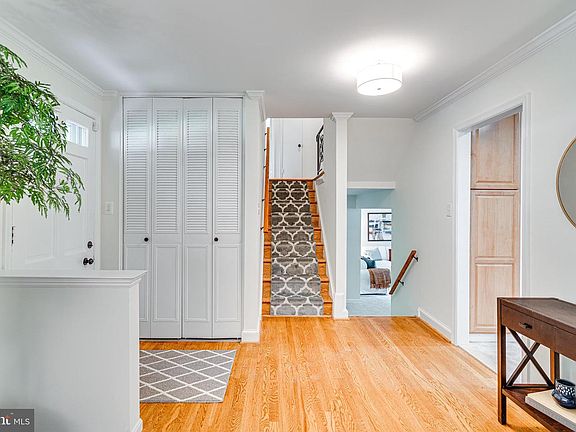 5th image of 5424 Gainsborough Dr