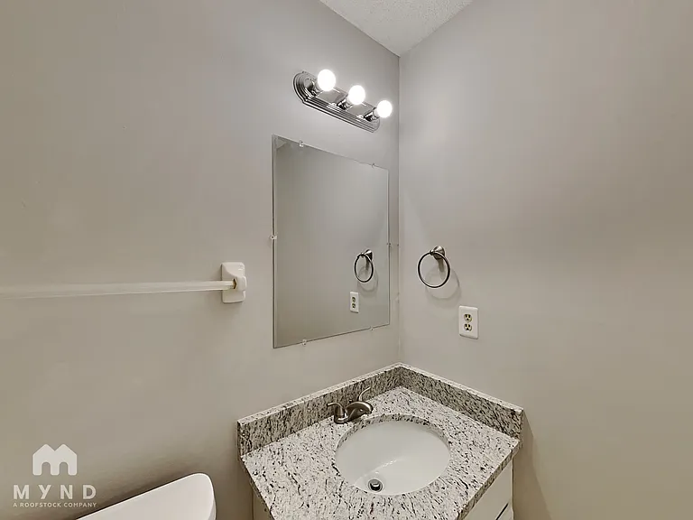 151 Wilson St — Photo 14