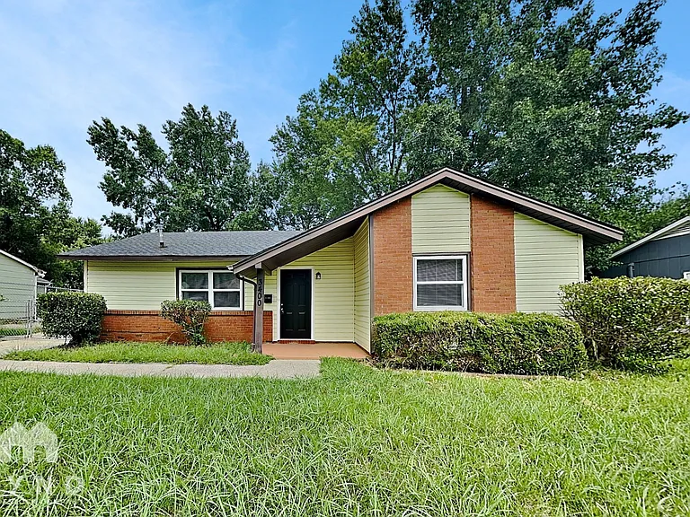 3400 Pine Meadow Dr — Photo 1