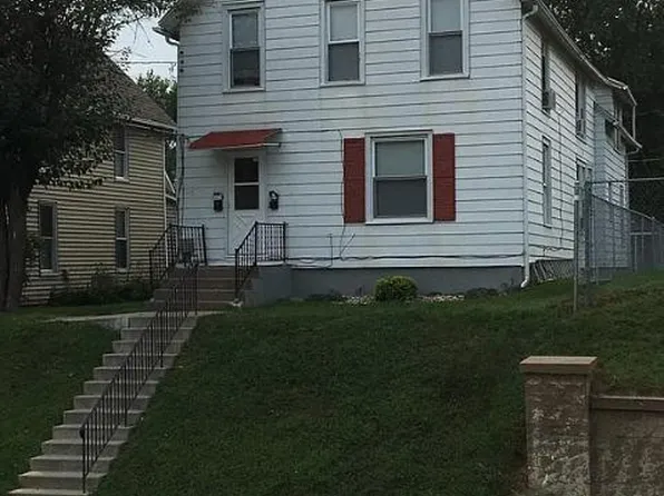 1115 17th St, Moline, IL 61265