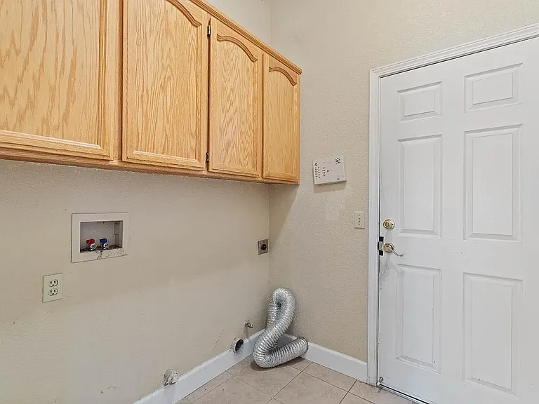 8862 Laguna Star Dr — Photo 23