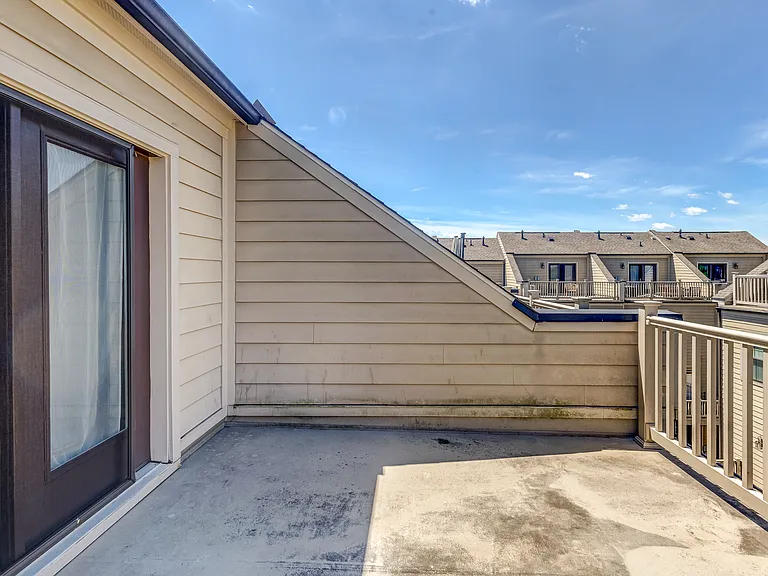 6504 47th St — Photo 24