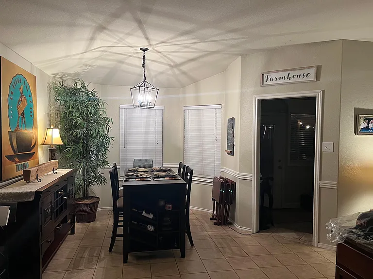 10261 Salem Way — Photo 5
