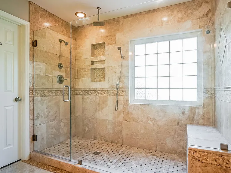 2421 Barton Oaks Dr — Photo 12