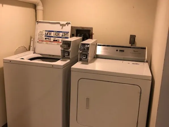 EHK Albany Property, LLC./ 96 Elsmere, 96 Elsmere Ave APT 3, Delmar, NY 12054