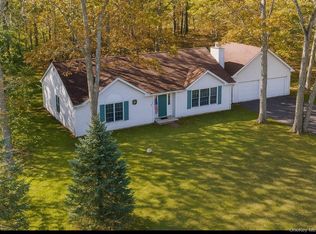 133 High Meadow Ln, Riverhead, NY 11901