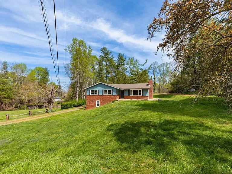 41 Kennedy Rd — Photo 1