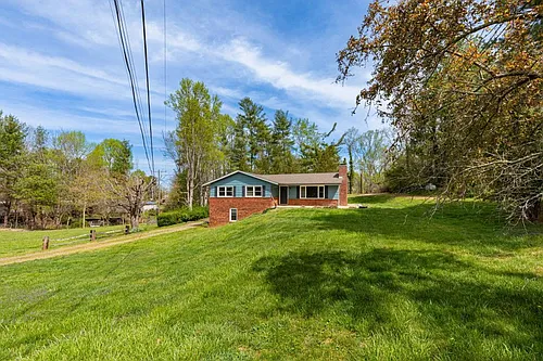 41 Kennedy Rd Photo 1