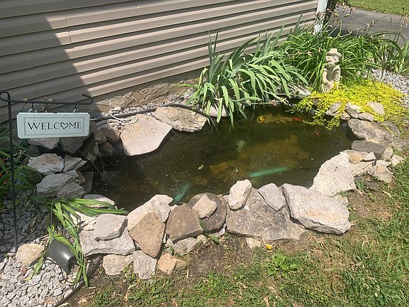 2nd image of 2913 Meadowhill Dr