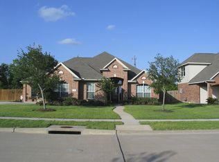 1305 Garden Glen Ln, Pearland, TX 77581