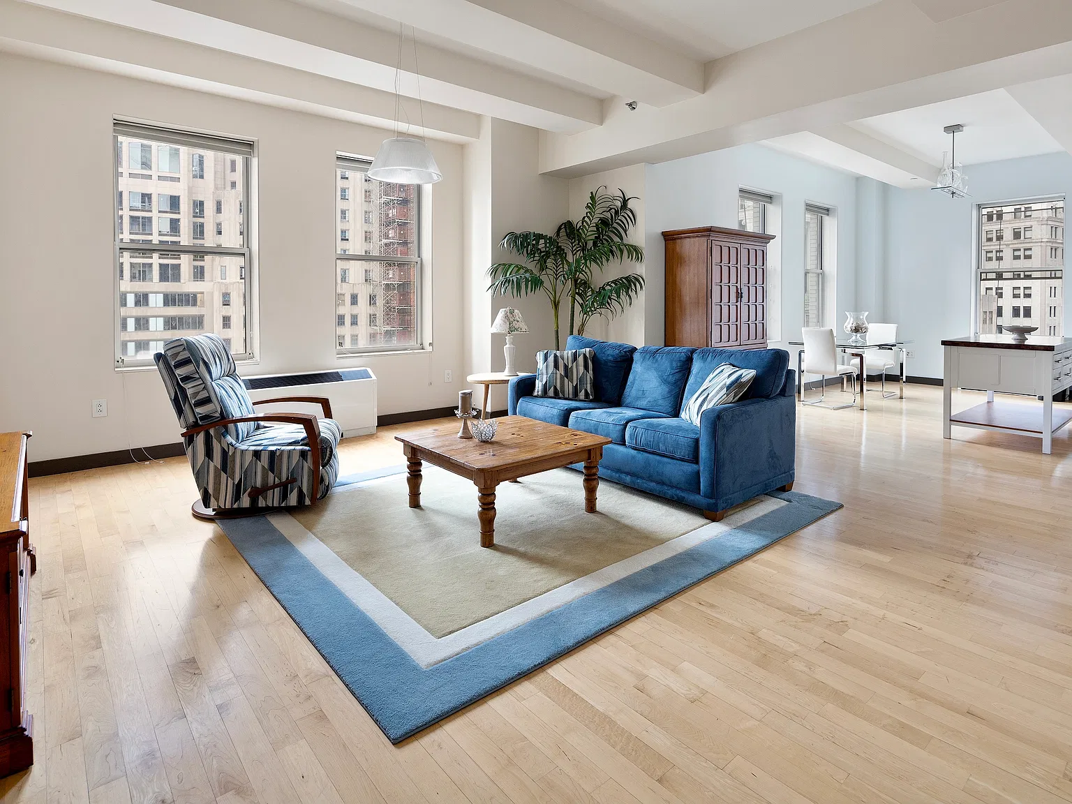 15 Broad Street — Photo 1